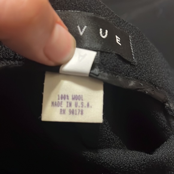 Révue 100% wool black pleated skirt - Picture 7 of 7